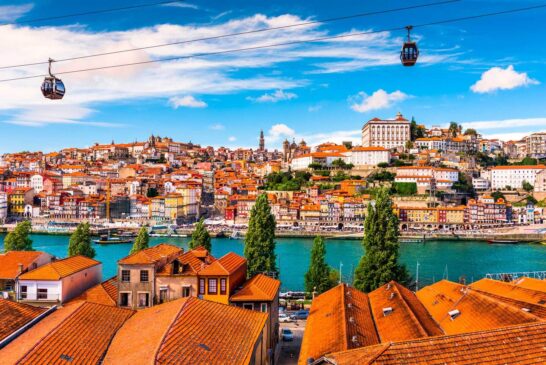 As opções na cidade são bastante variadas e há diversas opções de gastronomia, arquitetura, natureza e diversão