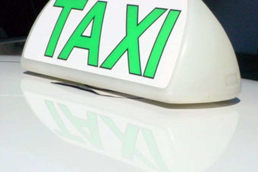 A Caixa Econômica Federal libera, nesta terça-feira (30), o auxílio-taxista a 31,8 mil motoristas que têm direito ao benefício