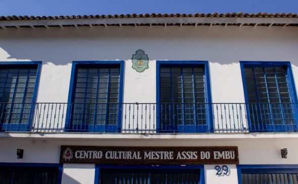 Centro Cultural Mestre Assis, em Embu das Artes, na Grande SP