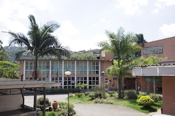 Fachada da Prefeitura de Embu das Artes; servidores devem ficar atentos ao recadastramento