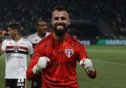 Jandrei treinou sem limitações e deve voltar a atuar; Thiago Couto é plano B
