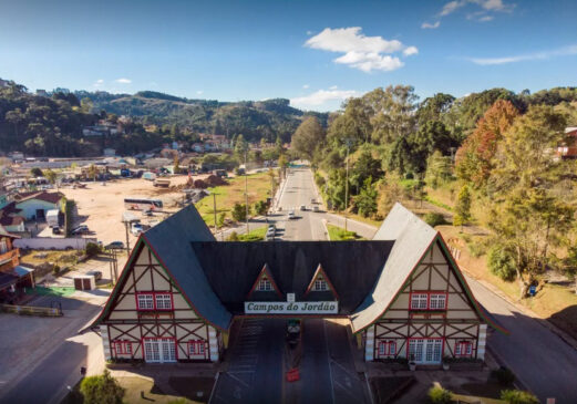 Em 2021, uma em cada cinco viagens realizadas no país tiveram como destino cidades paulistas