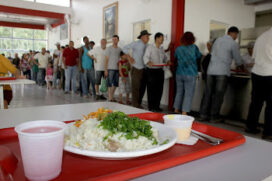 Restaurante Popular em Embu das Artes, na região sudoeste da Grande SP
