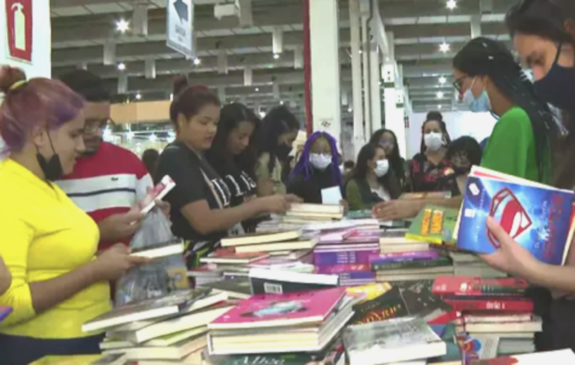 Evento em Brasília tem 100 expositores; foto Bienal Internacional do Livro de SP (arquivo)