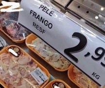Supermercado vende pele de frango a quase R$ 3 o quilo