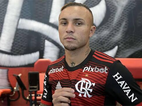 O atacante Everton Cebolinha - a contratação mais cara da janela, na qual o Flamengo assinou um contrato para pagar um valor fixo de 13,5 milhões de euros (R$ 72,5 milhões)