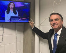 Presidente Jair Bolsonaro (PL) nos bastidores da TV Globo.