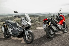 A Honda ADV é dotada de um sistema de frenagem superdimensionado, com disco dianteiro tipo "wave" de 240 mm de diâmetro e pinça de pistão duplo assistida por ABS