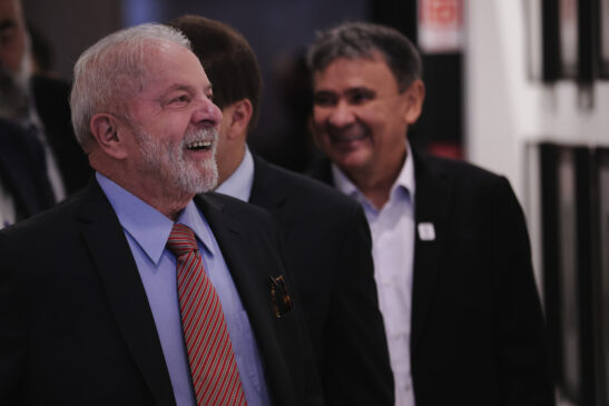 Lula volta a ganhar terreno em nova pesquisa