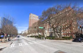 Bairro Midtown, em Atlanta; suspeita de autoria do tiroteio foi presa