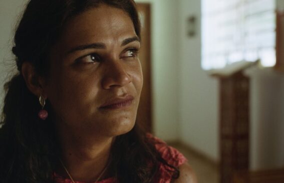 Filme é inspirado na história real de uma mulher transexual que sonha em casar na igreja
