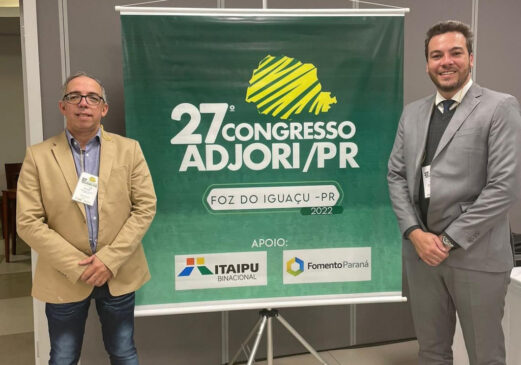 Wlamir Freitas (esq.) ao lado de Bruno Camargo Silva (dir.); Abralegal é constituída por agências, veículos de comunicação e representantes associados