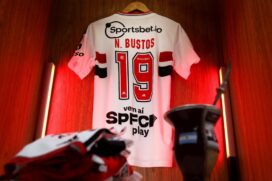 O São Paulo acertou nesta sexta-feira (5), a contratação do atacante Nahuel Bustos, que assinou contrato até 30 de junho de 2023