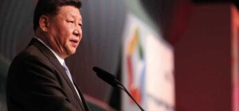 o presidente Xi Jinping afirmou que incentivará empresas chinesas a investirem cerca de US$ 10 bilhões na África nos próximos três anos