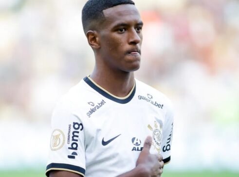 Joia da base, zagueiro Robert Renan deixa o Timão rumo ao Zenit-RUS