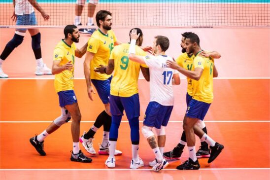 A vaga foi conquistada na tarde desta quinta-feira (8) após vitória por 3 sets a 1 (25-16, 23-25, 25-22 e 25-21) sobre Argentina, em jogo tenso disputado na Polônia