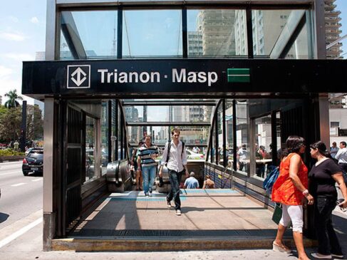 As empresas ligadas à Secretaria dos Transportes Metropolitanos (STM) terão operação especial para o Natal e Ano Novo