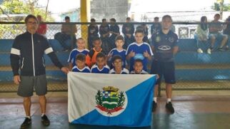 Alunos do Projeto Futsal de Igaratá.