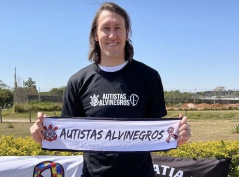 Capitão e grande ídolo da história do Corinthians, o goleiro Cássio abraçou o grupo "Autistas Alvinegros" e se dispôs a ajudar com o que puder