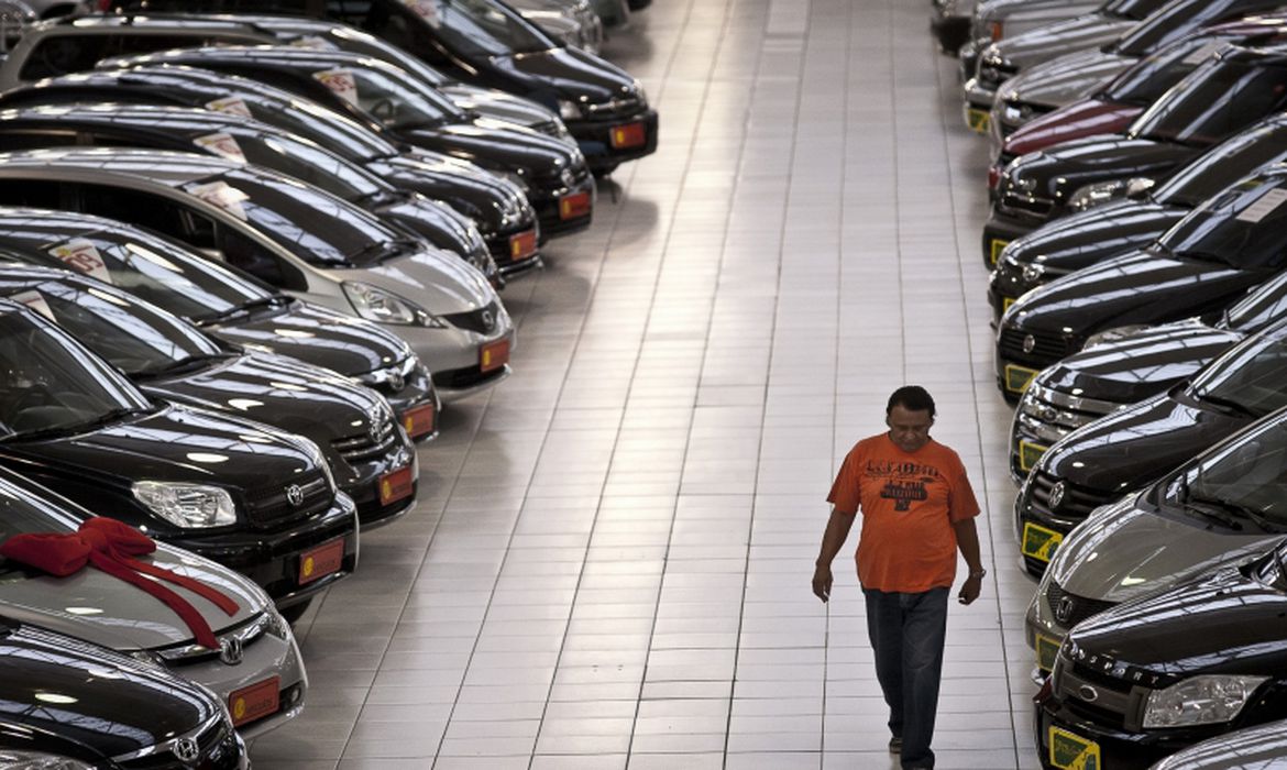 Nova fase de isenção do IPI inclui Polo, Mobi, Kwid e HB20