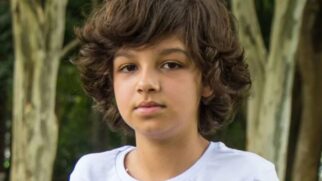 O ator Gustavo Corasini, 12, esteve com sua mãe, Fernanda Monique, no programa Encontro com Patrícia Poeta (Globo).