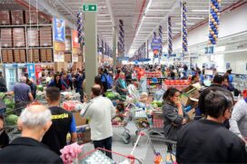 Nova unidade do Assaí Taboão da Serra Centro conta, também, com 42 caixas de pagamento, incluindo opções para compras rápidas de até 15 volumes