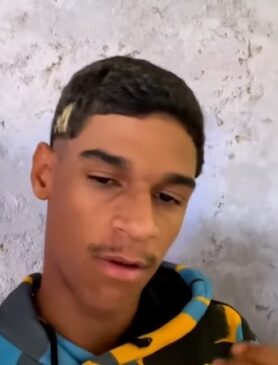 Luva de Pedreiro desiste da carreira.