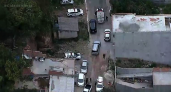 Suspeitos puseram fogo no carro Honda Civic da vítima