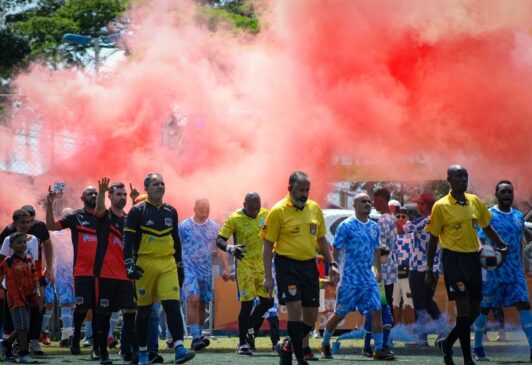 Final do 26&ordm; Campeonato de Futebol Veteranos 35 anos agitou o Estádio Municipal Vereador José Ferez