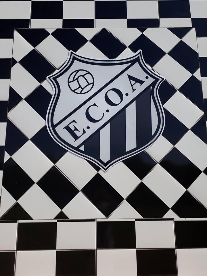 Distintivo do Esporte Clube Operário Araritaguaba