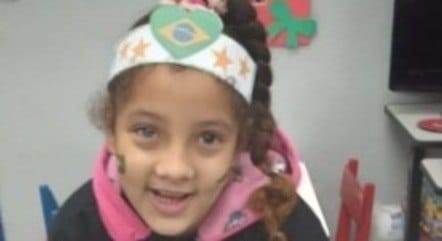 Apesar de ser um passeio escolar, a mulher, identificada como Celidalva Sena dos Santos, precisou acompanhar a excursão porque a filha era autista e tinha surdez leve