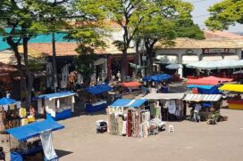 Feira de Artes e Artesanato de Embu das Artes.