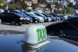 Em março, a prefeitura publicou um decreto que vincula o SPTaxi à renovação de alvarás e emissão do cadastro profissional