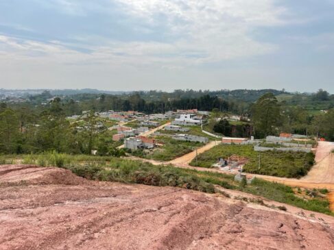 Ação conjunta remove construções irregulares em Parelheiros