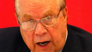 Jornalista Ethevaldo Siqueira morreu aos 90 anos.