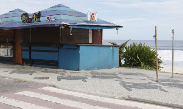 As agressões foram gravadas por uma câmera de segurança do quiosque Tropicália, na Barra da Tijuca, onde Moïse já tinha trabalhado como freelancer
