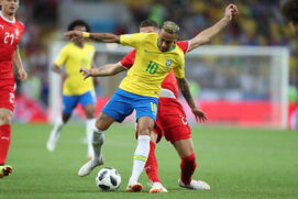 Brasil e Sérvia, pela Copa do Mundo na Rússia, em 2018