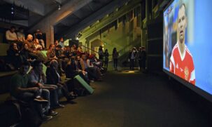 Os jogos do Brasil poderão ser acompanhados de graça pelo público em telões de led na área externa do museu, embaixo da fachada do Estádio do Pacaembu, e na sala Grande Área, logo na entrada do museu