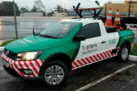 Veículos 0 km do modelo Volkswagen Saveiro Robust são equipados com sistema de telemetria e contam com sinalização luminosa auxiliar (seta) para indicação de segurança