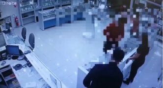 Uma funcionária foi baleada durante a ação criminosa