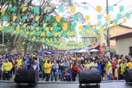 Transmissão dos jogos da Copa em Embu das Artes