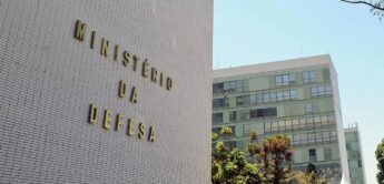 O jovem levou um tiro na cabeça no alojamento da guarda, no prédio anexo ao Ministério da Defesa, em Brasília