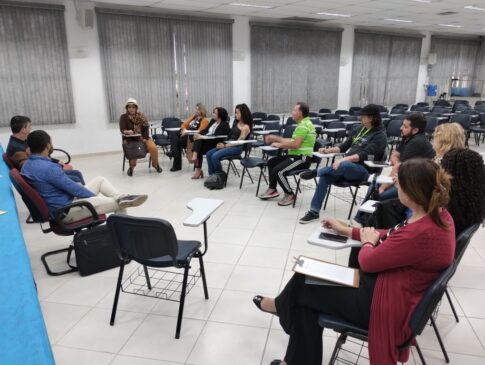 A reunião ocorreu na tarde da terça-feira, 29 de novembro, no auditório do Complexo Administrativo da Prefeitura
