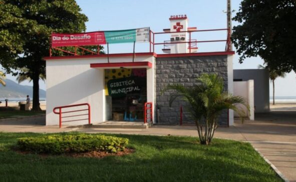A Gibiteca Municipal Marcel Rodrigues fica localizada na orla de Santos