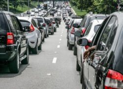 Pagamentos do IPVA vão até dia (24/5), quando vencem as parcelas dos veículos com placa de final 0