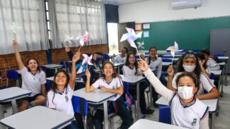 Mães e pais de estudantes já podem efetuar matrículas
