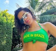 A cantora Anitta recebeu mais homenagens.