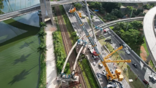 Vigas da Linha 17Ouro do Monotrilho do Metrô de São Paulo em obra na Marginal Pinheiros