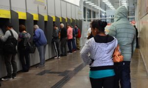 Dessa forma, os bancos não funcionarão nos dias 24 e 25 de dezembro (Natal) e nos dias 31 de dezembro e 1&ordm; de janeiro