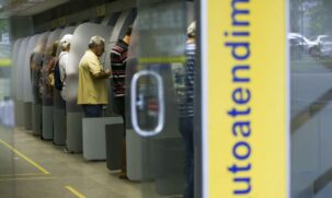 A arrecadação do governo federal somou mais de R$ 180 bilhões em fevereiro deste ano, informou a Receita Federal nesta quinta-feira (21)